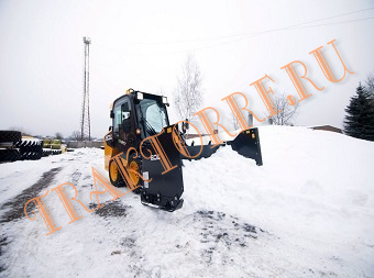 ТРАКТОР JCB 4CX + ОТВАЛ ДЛЯ СНЕГА